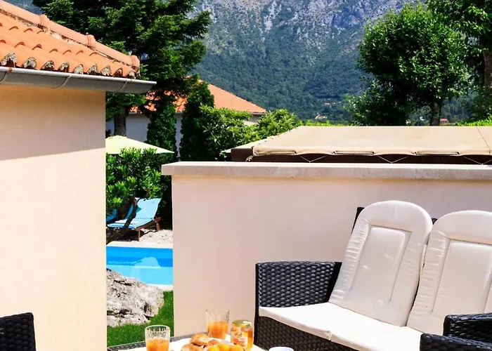 Villa Sele By Vintage Travel *