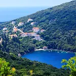 Sele By Vintage Travel *