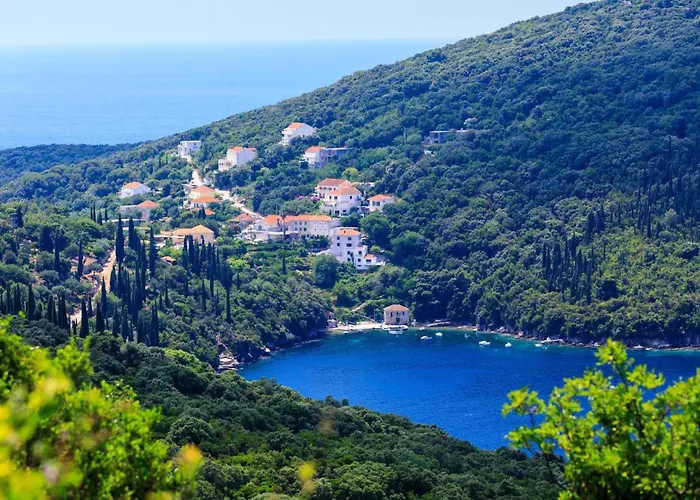 Sele By Vintage Travel *